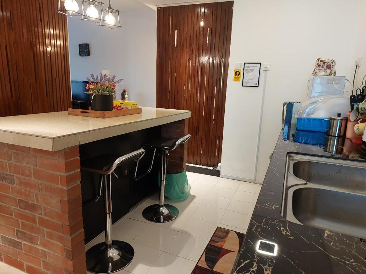 Islamic Homestay Apartment Kundang, Rawang Esterno foto